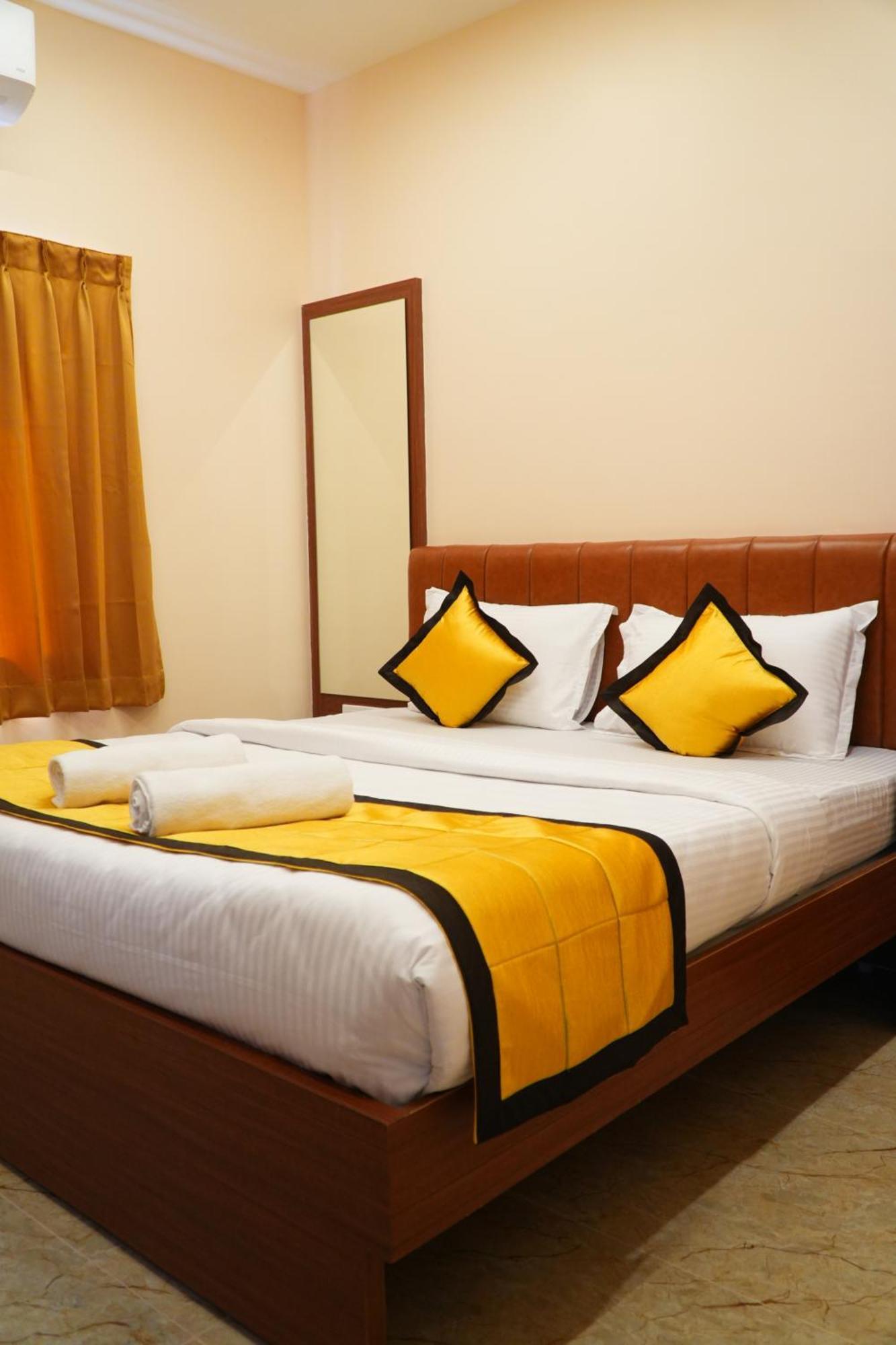 Uj Pallazzio - Business Class Luxury Hotel Тируваннамалай Экстерьер фото