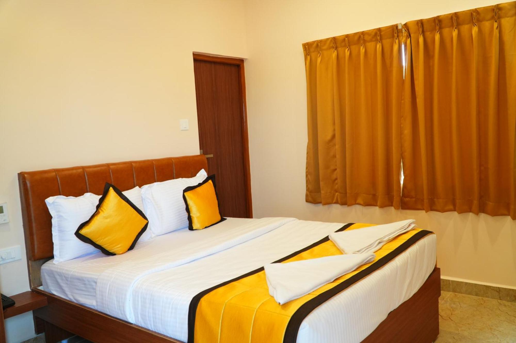 Uj Pallazzio - Business Class Luxury Hotel Тируваннамалай Экстерьер фото