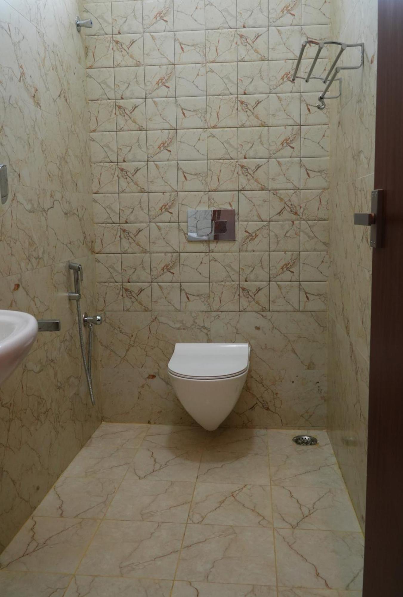 Uj Pallazzio - Business Class Luxury Hotel Тируваннамалай Экстерьер фото