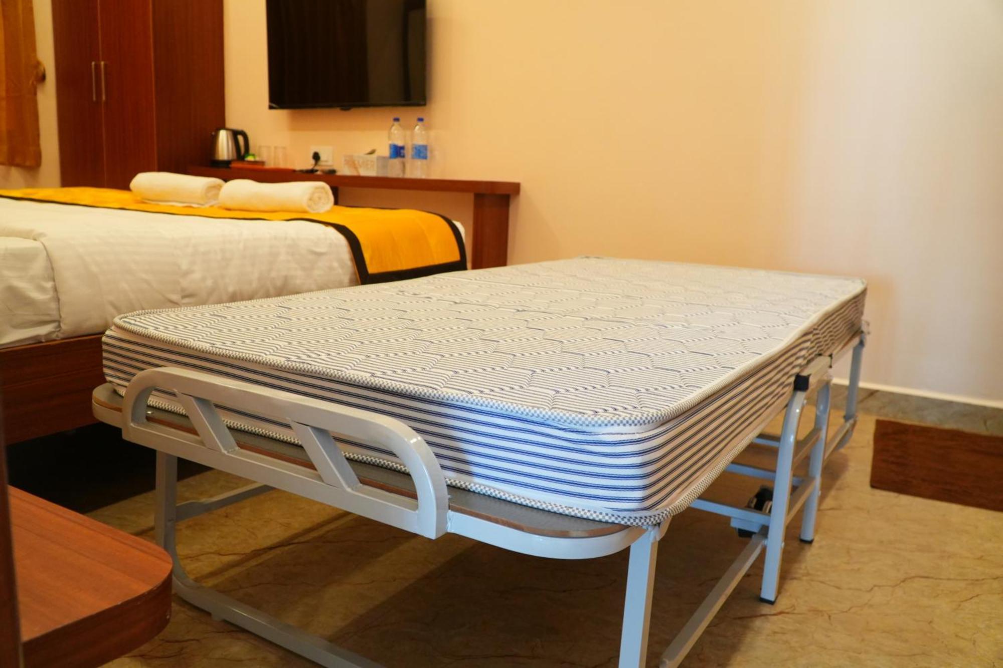 Uj Pallazzio - Business Class Luxury Hotel Тируваннамалай Экстерьер фото