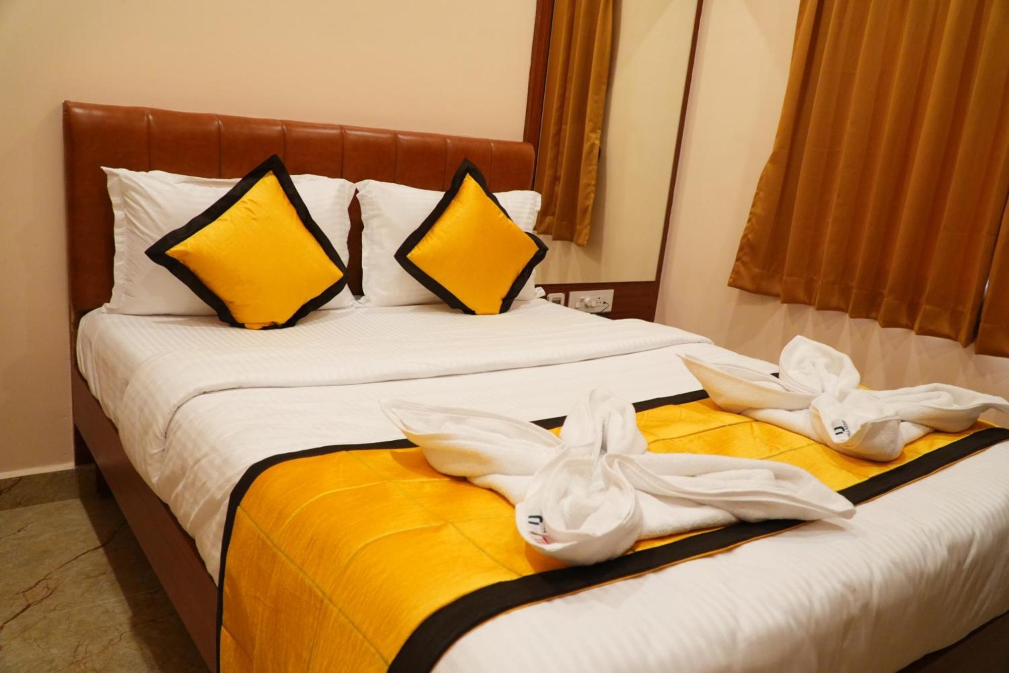 Uj Pallazzio - Business Class Luxury Hotel Тируваннамалай Экстерьер фото